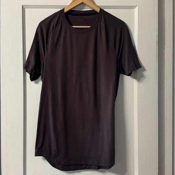 Lululemon Drysense Short-Sleeve Shirt -
Black/Cassis - Picture 3 of 5
